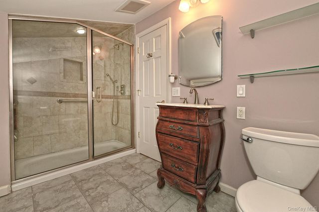 3042 Lowell Avenue, Wantagh, NY 11793