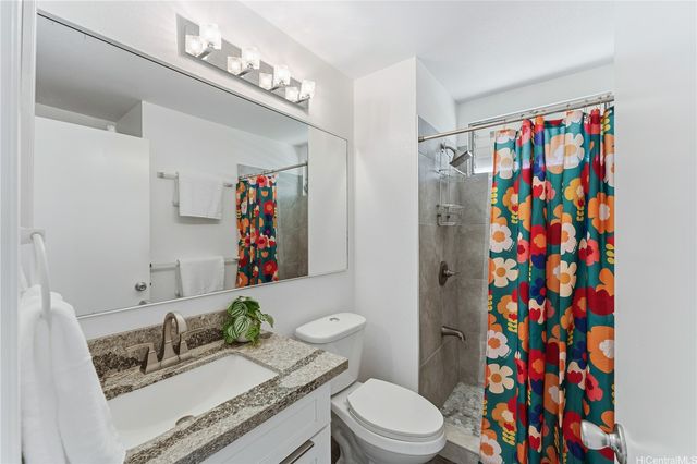 94-100 Luluka Place L201, Waipahu, HI 96797