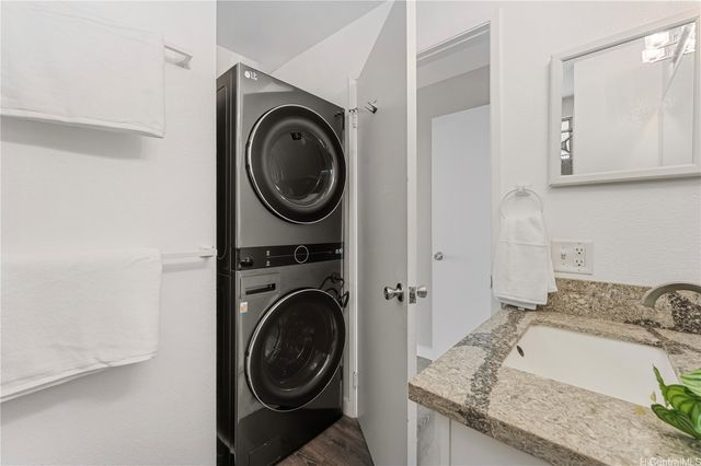 94-100 Luluka Place L201, Waipahu, HI 96797