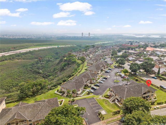 94-100 Luluka Place L201, Waipahu, HI 96797