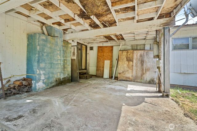 127 Lincoln Creek Road, Centralia, WA 98531