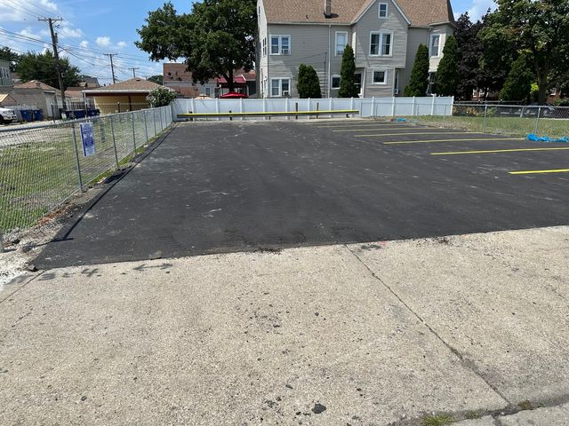 2304 S Laramie Avenue, Cicero, IL 60804