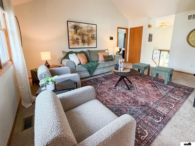 3251 Prairieview Drive, Lincoln, NE 68504