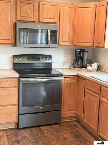 3251 Prairieview Drive, Lincoln, NE 68504