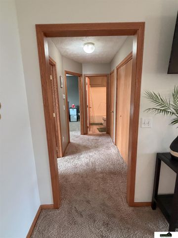 3251 Prairieview Drive, Lincoln, NE 68504