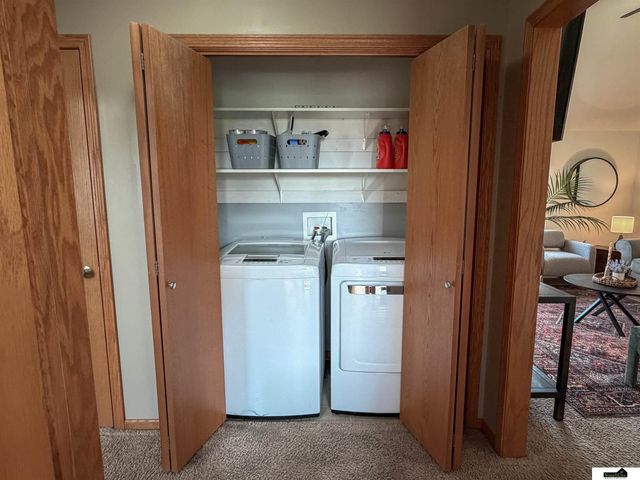 3251 Prairieview Drive, Lincoln, NE 68504