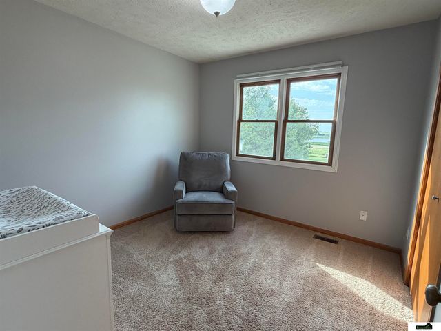 3251 Prairieview Drive, Lincoln, NE 68504