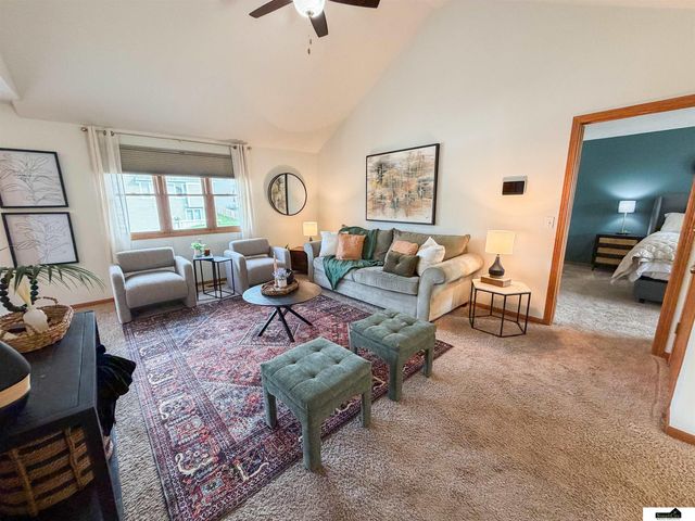 3251 Prairieview Drive, Lincoln, NE 68504