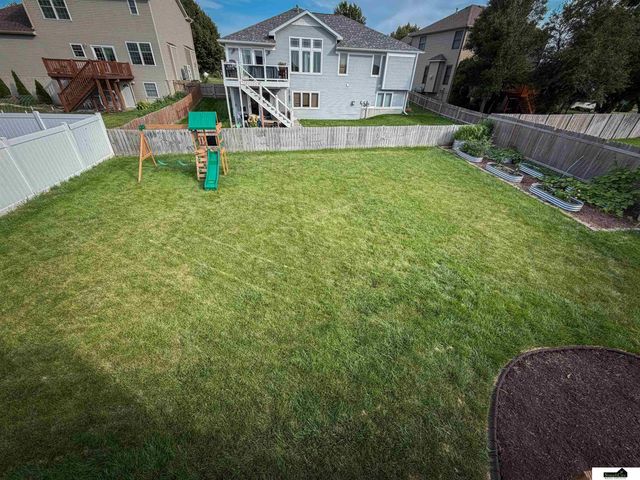 3251 Prairieview Drive, Lincoln, NE 68504