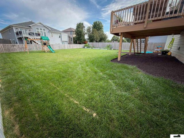 3251 Prairieview Drive, Lincoln, NE 68504