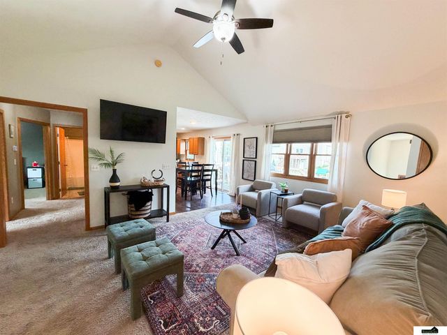 3251 Prairieview Drive, Lincoln, NE 68504