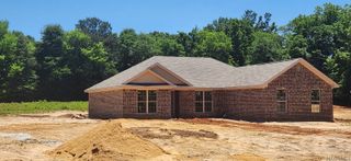 1934 Alpine Drive, Deatsville, AL 36022