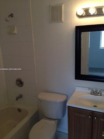 7905 NW 8 Street 8A, Miami, FL 33126
