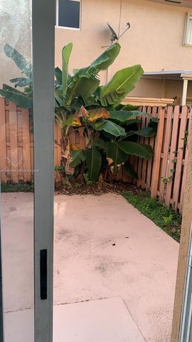 7905 NW 8 Street 8A, Miami, FL 33126