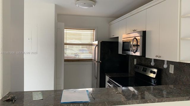 7905 NW 8 Street 8A, Miami, FL 33126