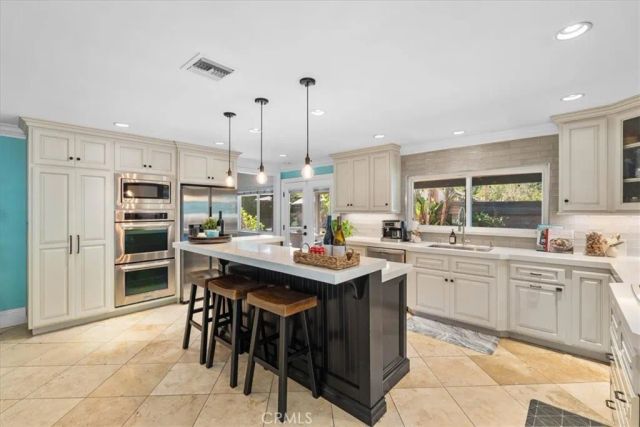 752 Capitan, Thousand Oaks, CA 91320