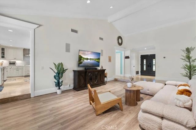 752 Capitan, Thousand Oaks, CA 91320