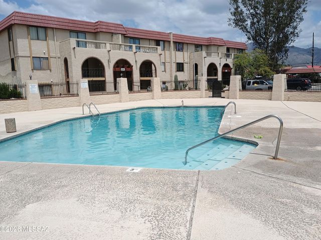 6301 N Barcelona Ct Unit 1002, Tucson, AZ 85704