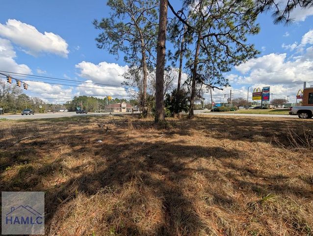 1074 East Cherry Street, Jesup, GA 31546