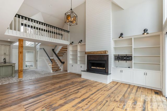 155 WINDING MEADOWS Drive, Flat Rock, NC 28731