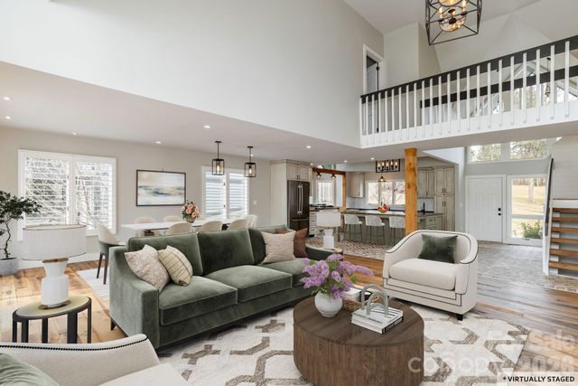 155 WINDING MEADOWS Drive, Flat Rock, NC 28731