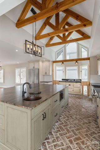 155 WINDING MEADOWS Drive, Flat Rock, NC 28731