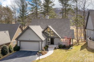 155 WINDING MEADOWS Drive, Flat Rock, NC 28731