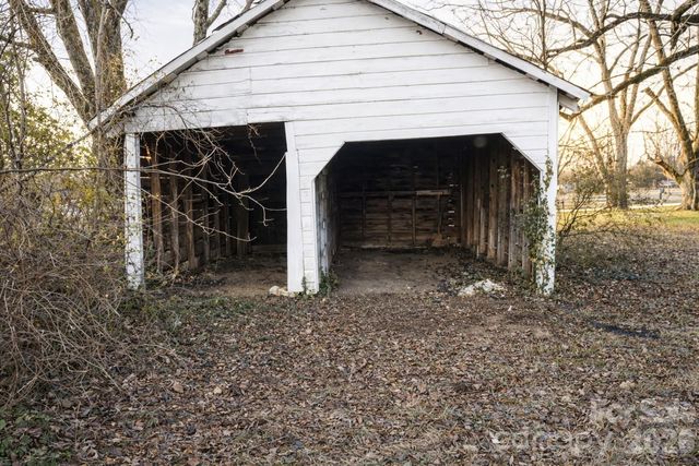 211 Webb Farm Road, Shelby, NC 28152