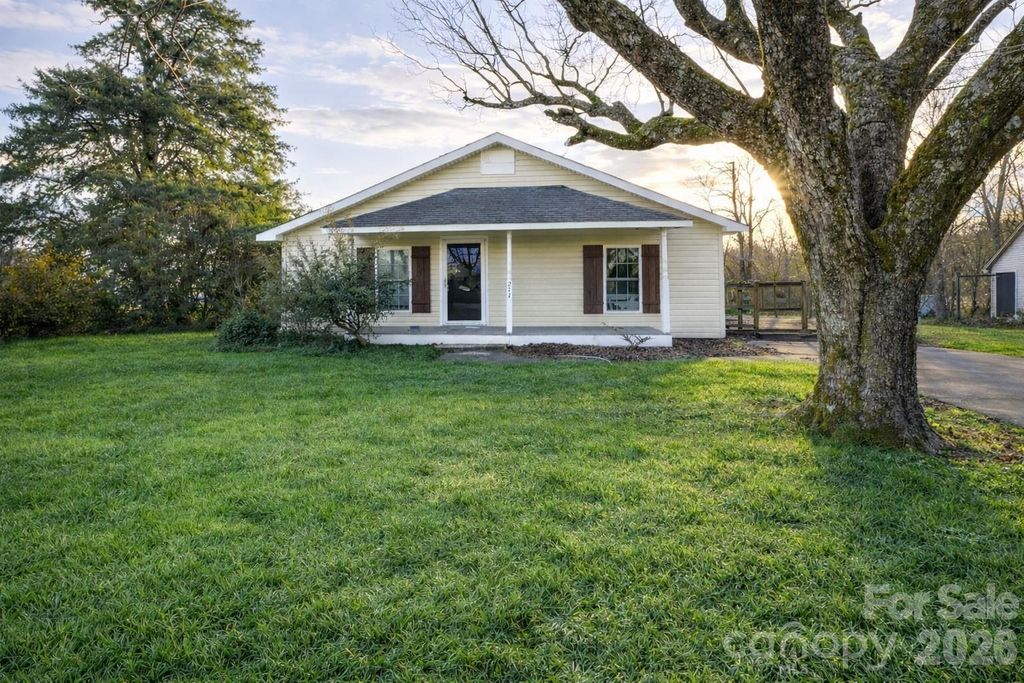 211 Webb Farm Road, Shelby, NC 28152