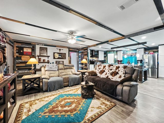 1652 Gale Drive, Pelican Bay, TX 76020