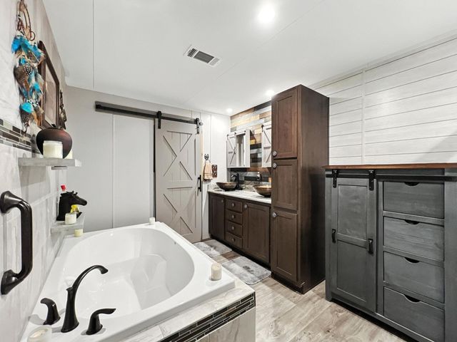 1652 Gale Drive, Pelican Bay, TX 76020