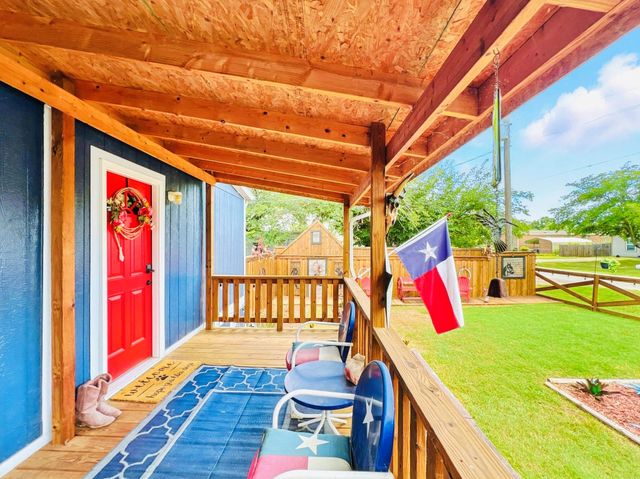 1652 Gale Drive, Pelican Bay, TX 76020