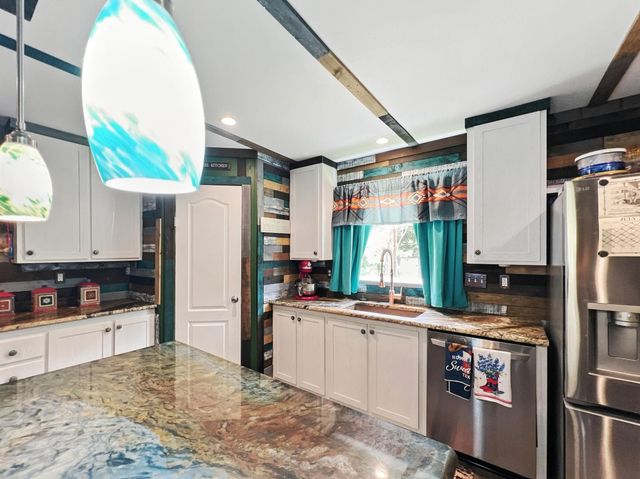 1652 Gale Drive, Pelican Bay, TX 76020