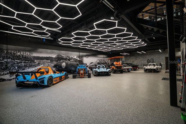 7045 N TAMIAMI TRAIL 101-, Sarasota, FL 34243