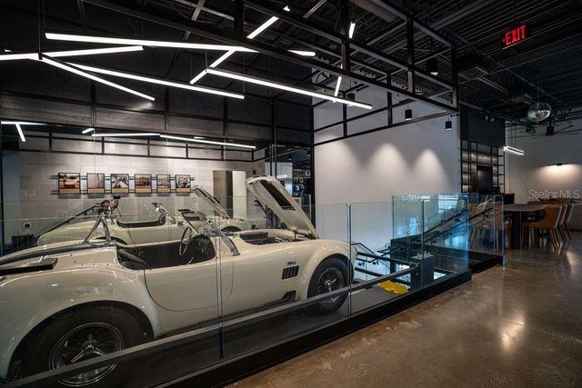 7045 N TAMIAMI TRAIL 101-, Sarasota, FL 34243