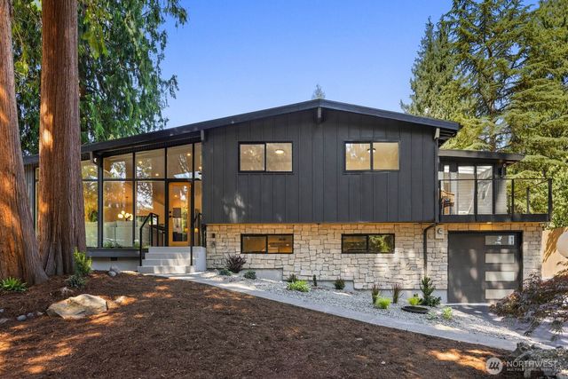 19830 82nd Place W, Edmonds, WA 98026