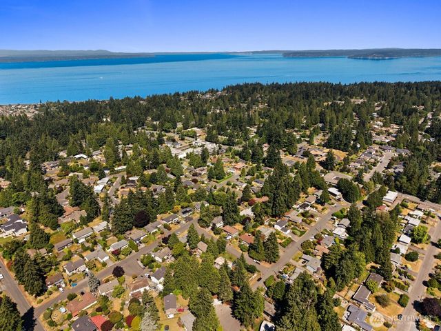19830 82nd Place W, Edmonds, WA 98026