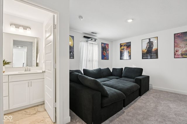 1432 Chatham Hills Boulevard, Westfield, IN 46074