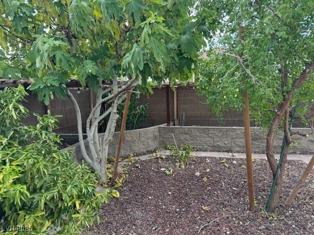 1630 Harvest Pecan Court, Las Vegas, NV 89108