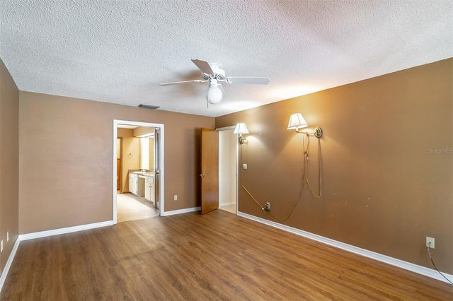 935 PINE SHADOW DRIVE, Apopka, FL 32712