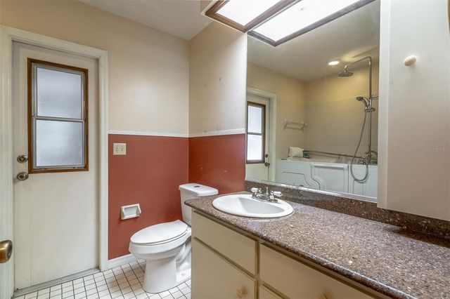 935 PINE SHADOW DRIVE, Apopka, FL 32712