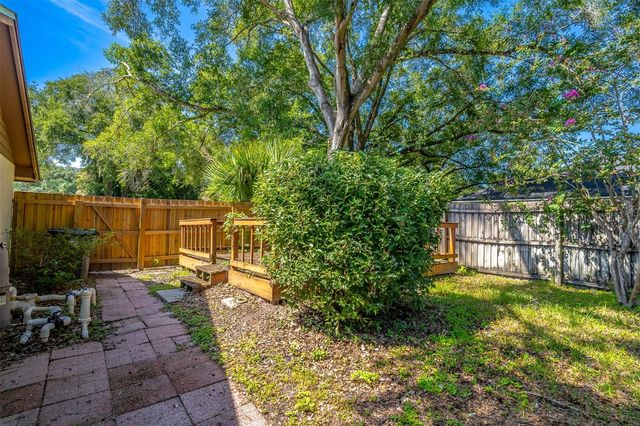 935 PINE SHADOW DRIVE, Apopka, FL 32712