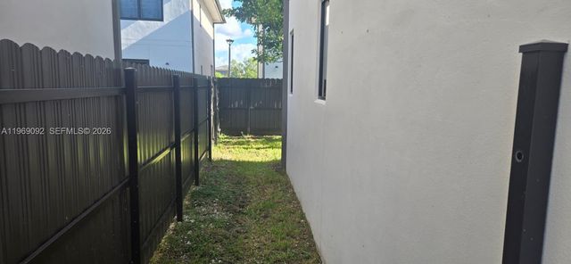 1159 NW 3rd St -, Florida City, FL 33034