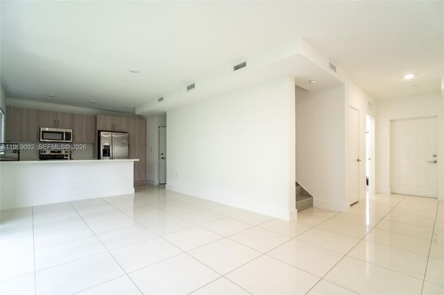 1159 NW 3rd St -, Florida City, FL 33034