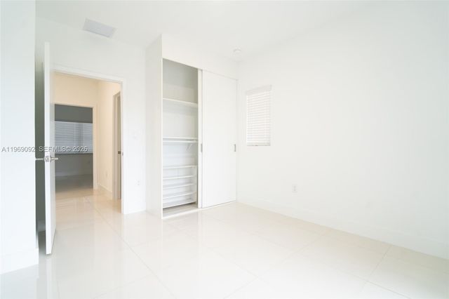 1159 NW 3rd St -, Florida City, FL 33034