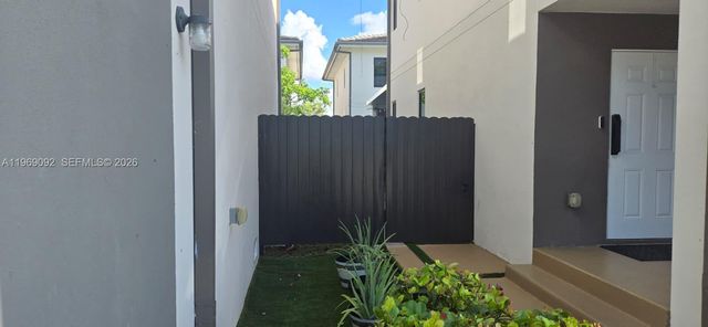 1159 NW 3rd St -, Florida City, FL 33034