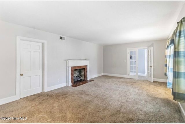 103 W Julian Avenue, Stantonsburg, NC 27883