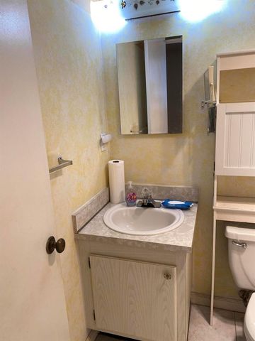 9949 Sandalfoot Boulevard 529, Boca Raton, FL 33428