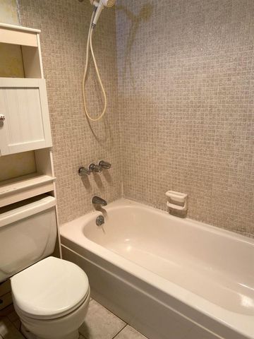 9949 Sandalfoot Boulevard 529, Boca Raton, FL 33428