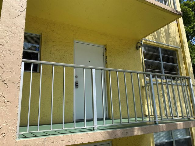 9949 Sandalfoot Boulevard 529, Boca Raton, FL 33428